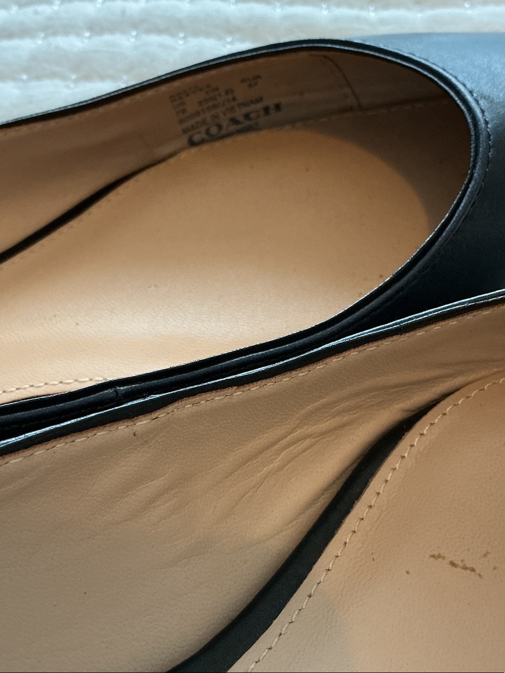 Coach Classic Navy 7 Viviana BeadChain Skinner Flats - Picture 8 of 10